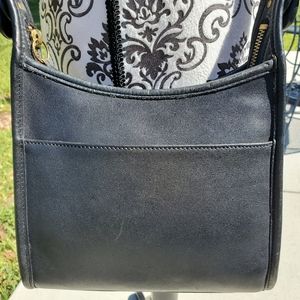 Vintage COACH CROSSBODY